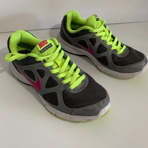 Nike Revolution Gray Neon Yellow and Pink Running Shoe Women’s size 8.5 - Picture 2 of 6